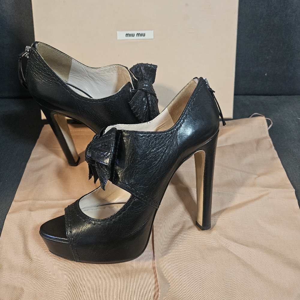 💜 Miu Miu Black Platform Peep Toe Pumps Heels , Box & Dust Bags